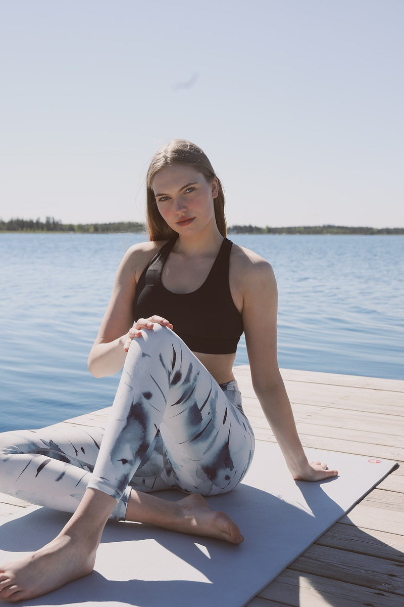 Silver birch, Soahki blue leggings